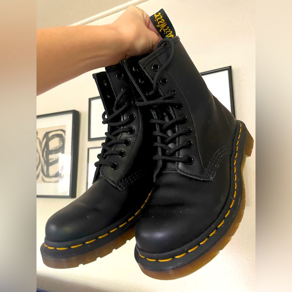 Doc Martens 1460- size 5